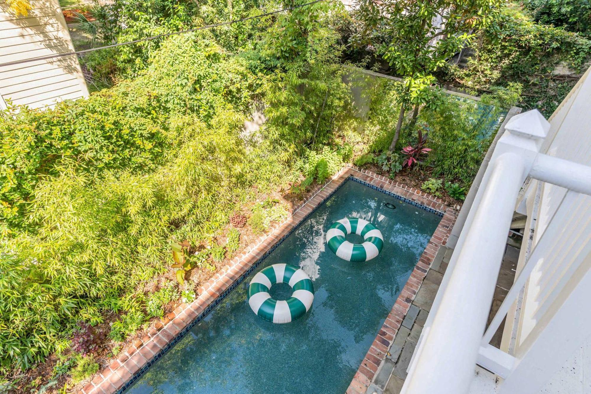 Serene Cottage With Beautiful Garden And Heated Pool Charleston Exterior photo
