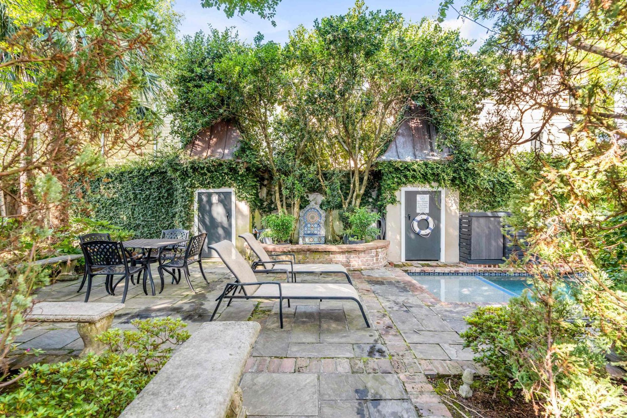 Serene Cottage With Beautiful Garden And Heated Pool Charleston Exterior photo